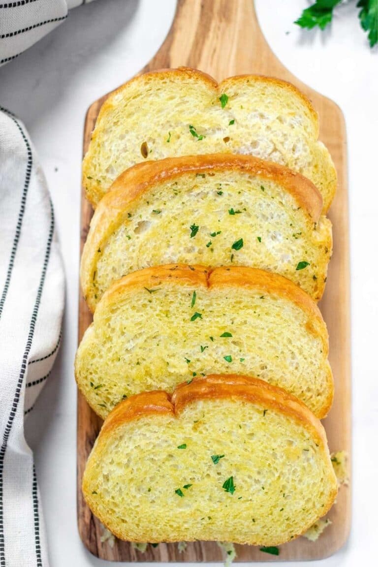 Air Fryer Frozen Garlic Bread