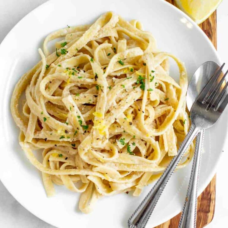 Featured image for creamy tahini pasta.
