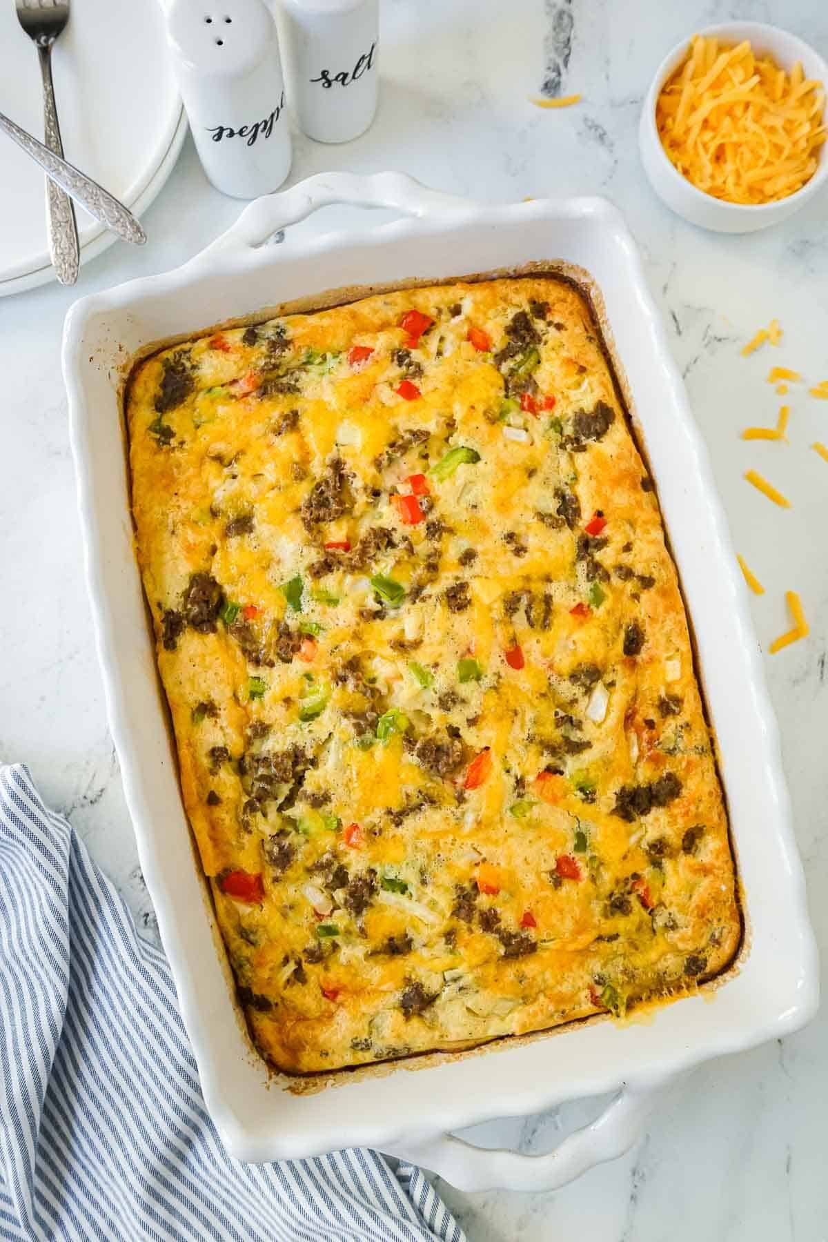 Easy Bisquick Breakfast Casserole with Sausage