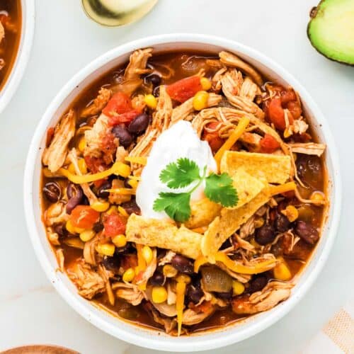 Easy Red Chicken Chili (with Shredded Chicken) | Get On My Plate