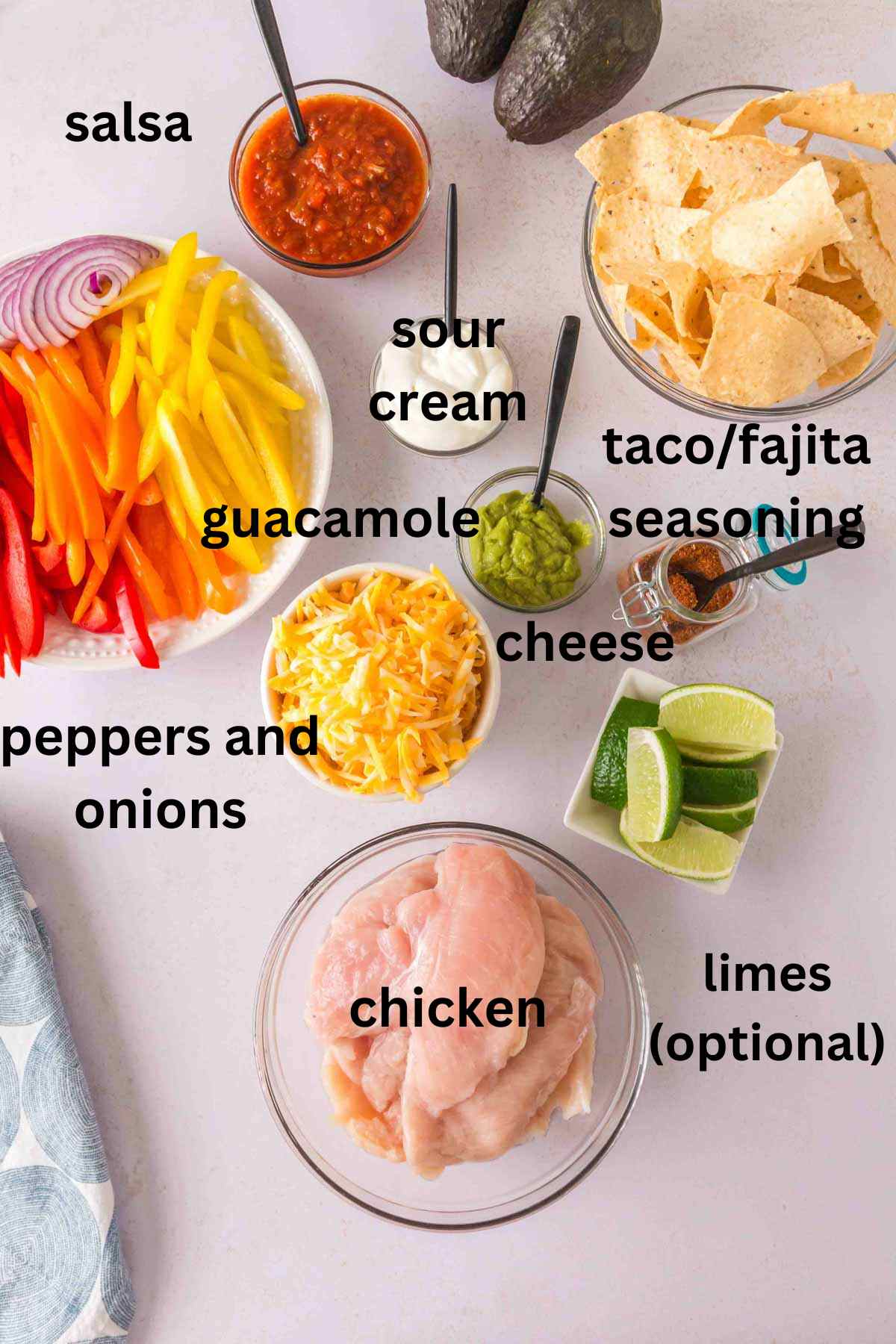 Ingredient needed for homemade fajita nachos with chicken.