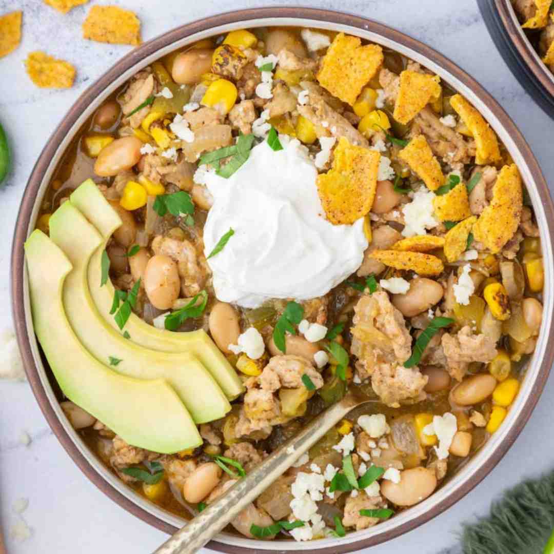 Trader Joe's Green Chicken Chili {20 minutes!} - Get On My Plate
